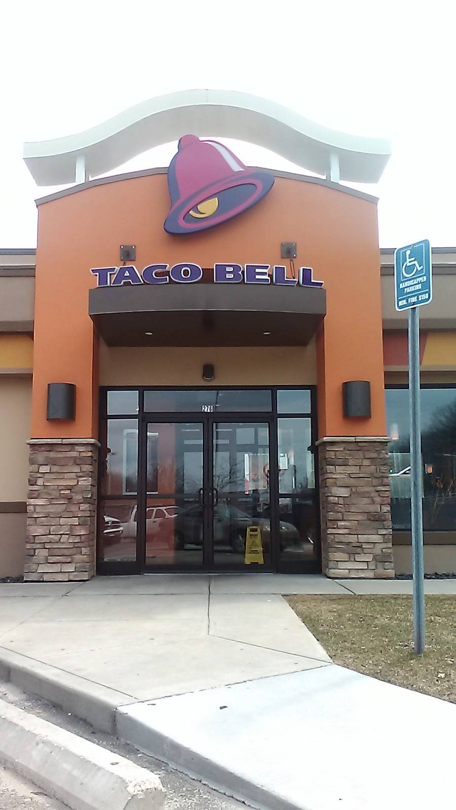 Taco Bell | meal takeaway | 276 Chase Ave, Waterbury, CT 06704, USA | 2037579453 OR +1 203-757-9453