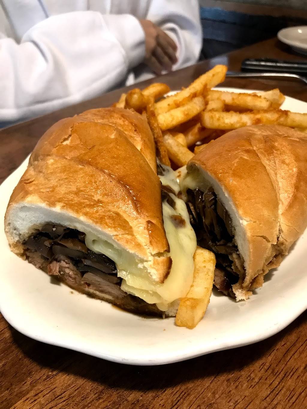 Jesses Steak and Seafood | restaurant | 524 W Brandon Blvd, Brandon, FL 33511, USA | 8136852381 OR +1 813-685-2381