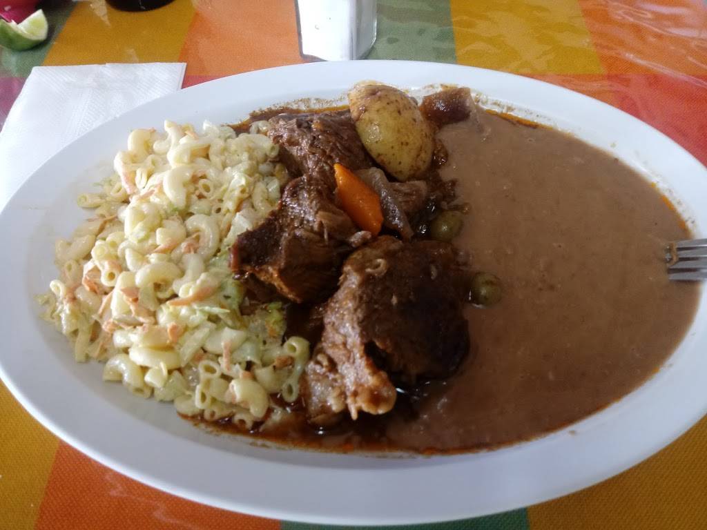 Birria Queen | restaurant | 2535 E Bell Rd #15, Phoenix, AZ 85032, USA | 6025952391 OR +1 602-595-2391