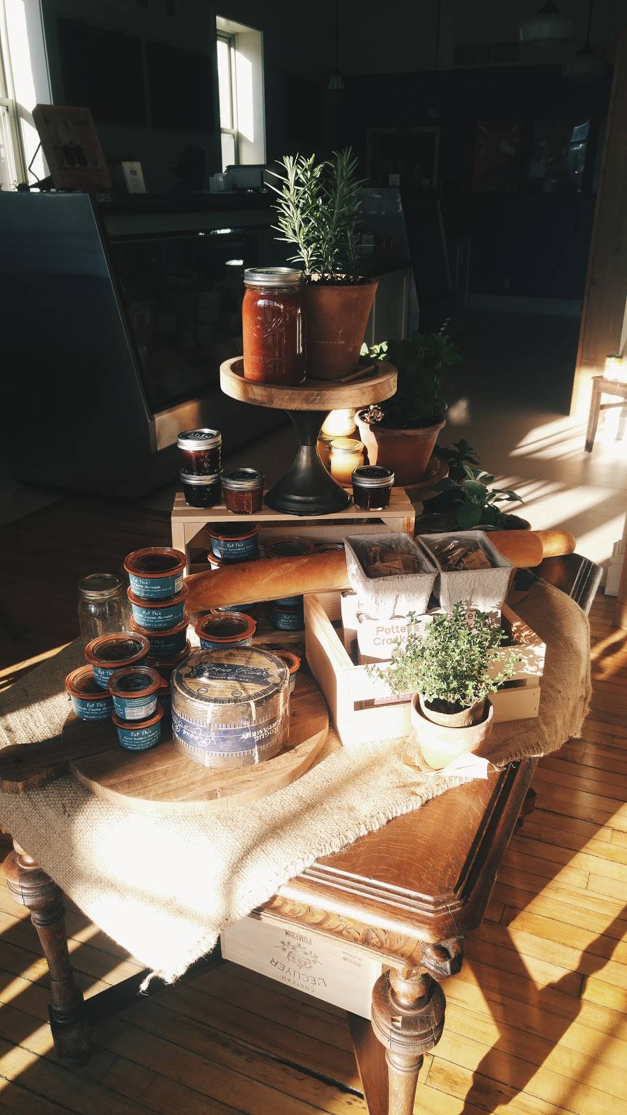 The Village Cheese Shop | restaurant | 1430 Underwood Ave, Wauwatosa, WI 53213, USA | 4144882099 OR +1 414-488-2099