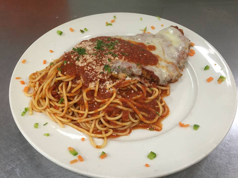 Dempsters Sports Pub & Restaurant | restaurant | 437 Pine St, Mt Holly, NJ 08060, USA | 6092610500 OR +1 609-261-0500