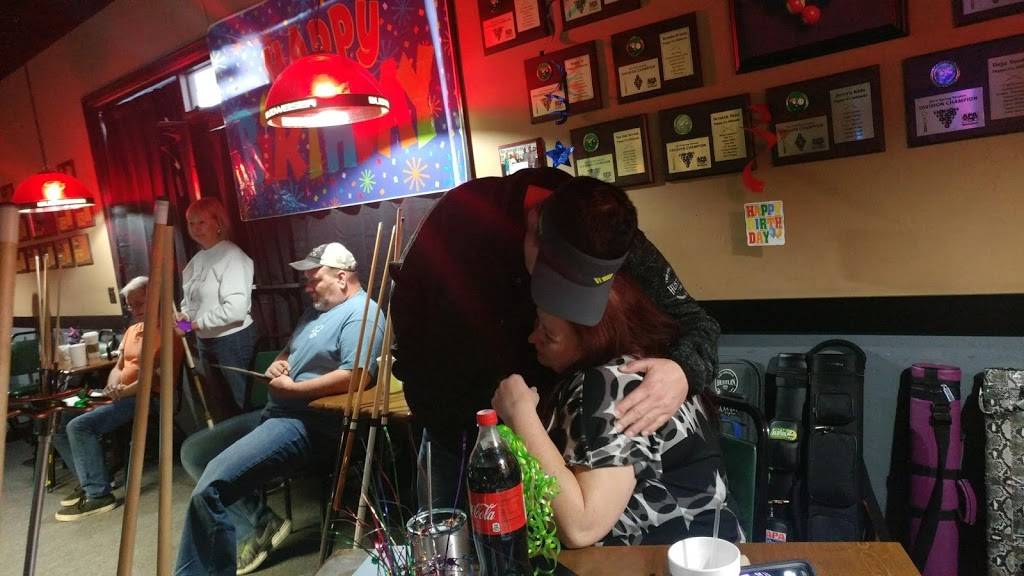 Poppa Gs Billiards | restaurant | 2722 Chandalar Pl Dr, Pelham, AL 35124, USA | 2056642949 OR +1 205-664-2949