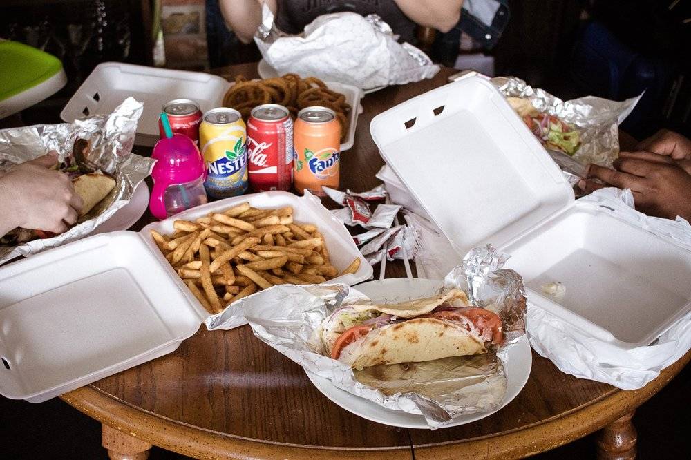 Georges Greek Grill | restaurant | 622 Bloor St, Mississauga, ON L5A 3V9, Canada | 9052328555 OR +1 905-232-8555