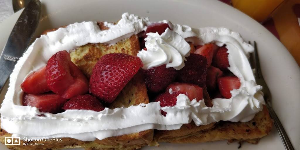 Vics Waffle House | restaurant | 283 Old Main St, Tewksbury, MA 01876, USA | 9786409610 OR +1 978-640-9610