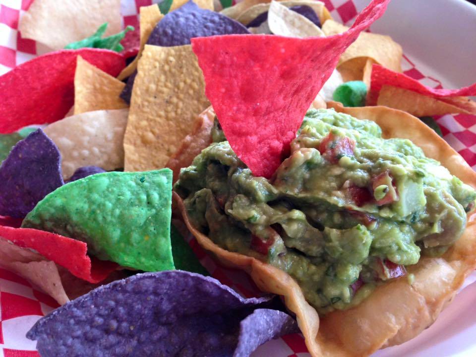 Mr Manatees Casual Grille | restaurant | 30 Royal Palm Pt., Vero Beach, FL 32960, USA | 7725699151 OR +1 772-569-9151