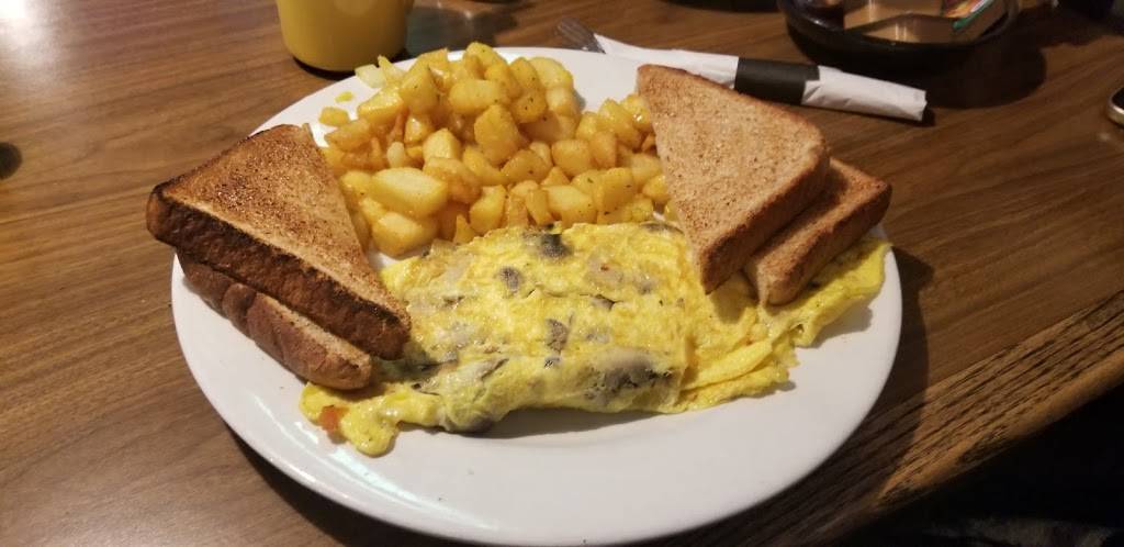 Broadway Bar & Grill | restaurant | 3775 Strandherd Dr, Nepean, ON K2J 4B1, Canada | 6138256533 OR +1 613-825-6533