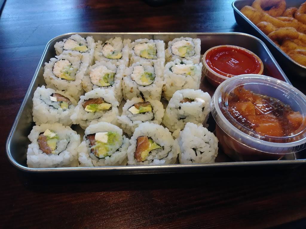 Sushi Freak | restaurant | 6450 N Desert Blvd f103, El Paso, TX 79912, USA | 9152090313 OR +1 915-209-0313