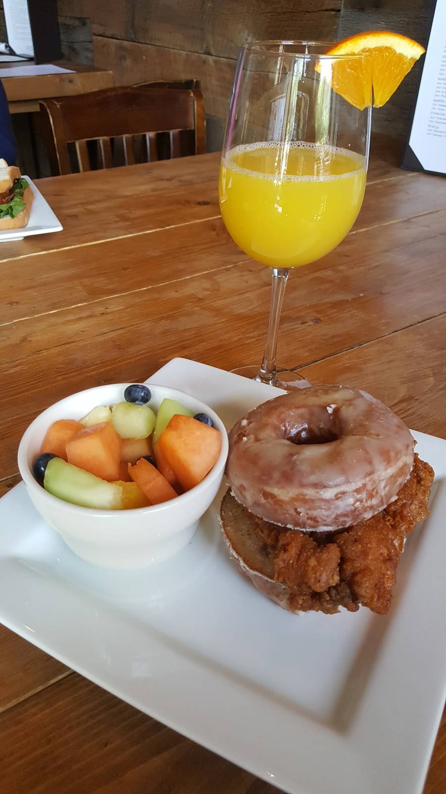 Pour. Kitchen + Bar | restaurant | 1418 Dresden Dr NE, Brookhaven, GA 30319, USA | 4042545277 OR +1 404-254-5277