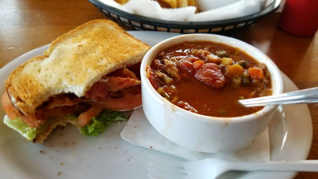 Arenas at the Airport | restaurant | 21553 Rudder Lane, Georgetown, DE 19947, USA | 3028563297 OR +1 302-856-3297