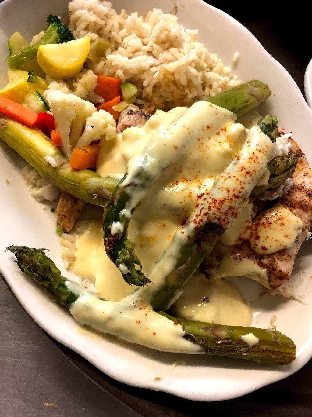 Diamond Jims Steakhouse | restaurant | 11811 Janesville Rd, Hales Corners, WI 53130, USA | 4144257777 OR +1 414-425-7777