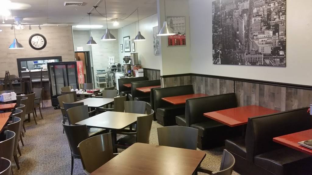 The Holiday House Restaurant Top Rated Breakfast Lunch & Dinner | restaurant | 1908 US-19, Holiday, FL 34690, USA | 7279352623 OR +1 727-935-2623