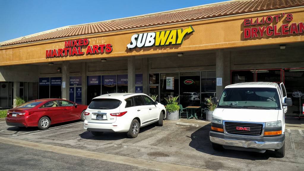 Subway Restaurants | restaurant | 17261 Ventura Blvd, Encino, CA 91316, USA | 8189063376 OR +1 818-906-3376