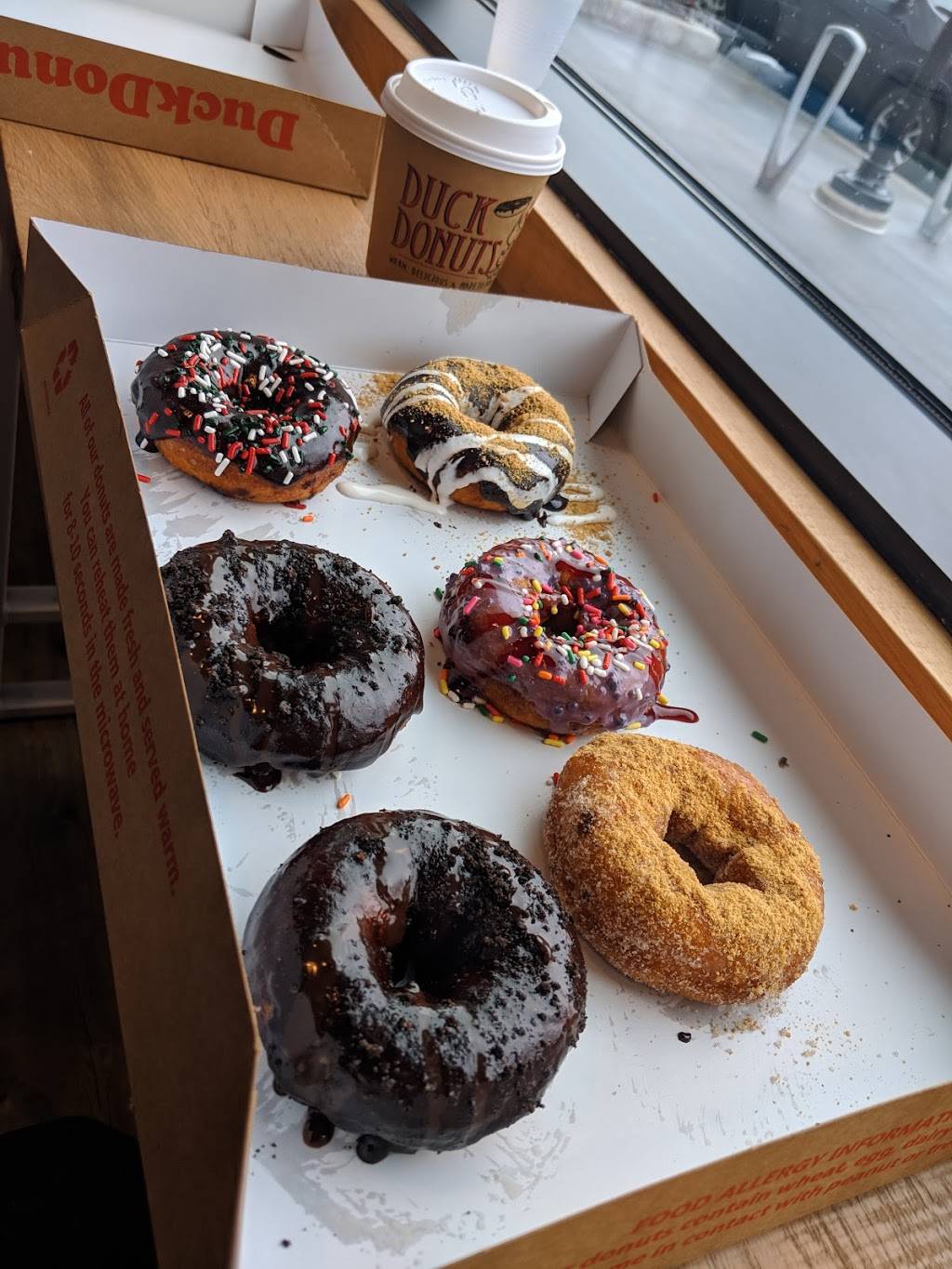 Duck Donuts - Pinecrest | bakery | 200 Park Ave Suite 140, Highland Hills, OH 44122, USA | 2163310184 OR +1 216-331-0184