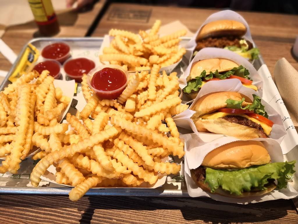 Shake Shack | restaurant | 905 S Grand Central Pkwy #1700, Las Vegas, NV 89106, USA | 7025701613 OR +1 702-570-1613