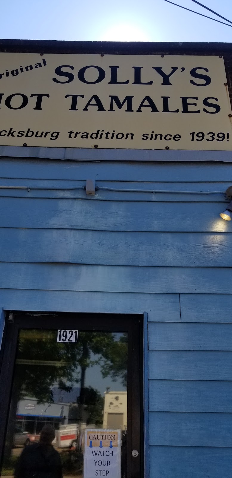 Sollys Hot Tamales | restaurant | 1921 Washington St, Vicksburg, MS 39180, USA | 6016362020 OR +1 601-636-2020