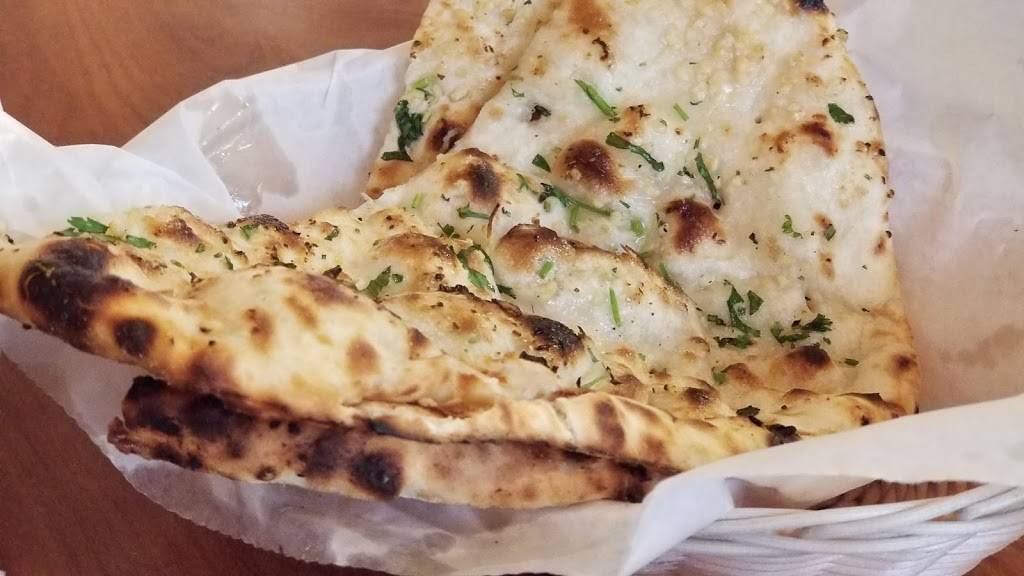 Incredible India | restaurant | 2822 University Ave, Waterloo, IA 50701, USA | 3192323089 OR +1 319-232-3089