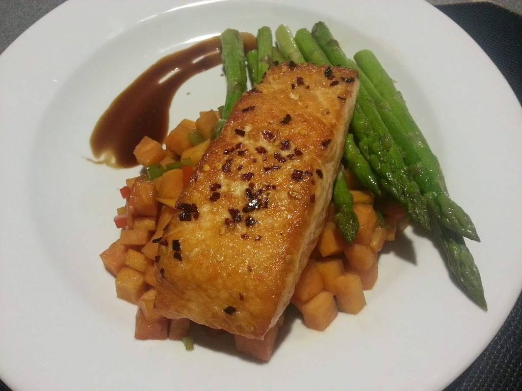 Rooks Corner | restaurant | 939 Ridge Lake Blvd, Memphis, TN 38120, USA | 9016846664 OR +1 901-684-6664