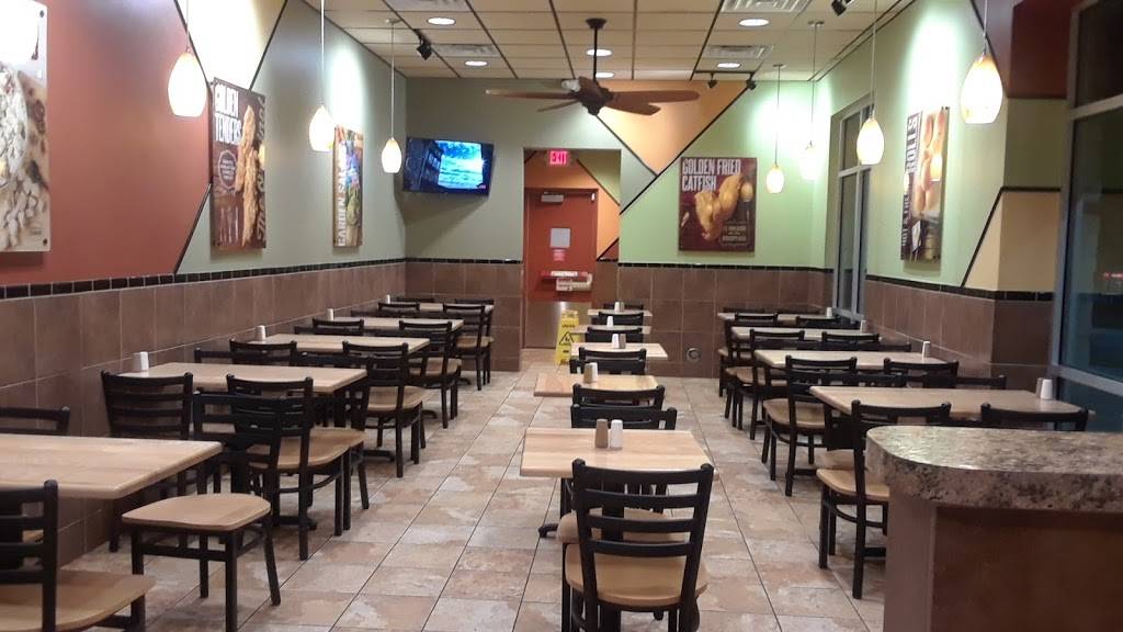 Golden Chick | meal takeaway | 3001 Altamesa Blvd, Fort Worth, TX 76133, USA | 8172945200 OR +1 817-294-5200