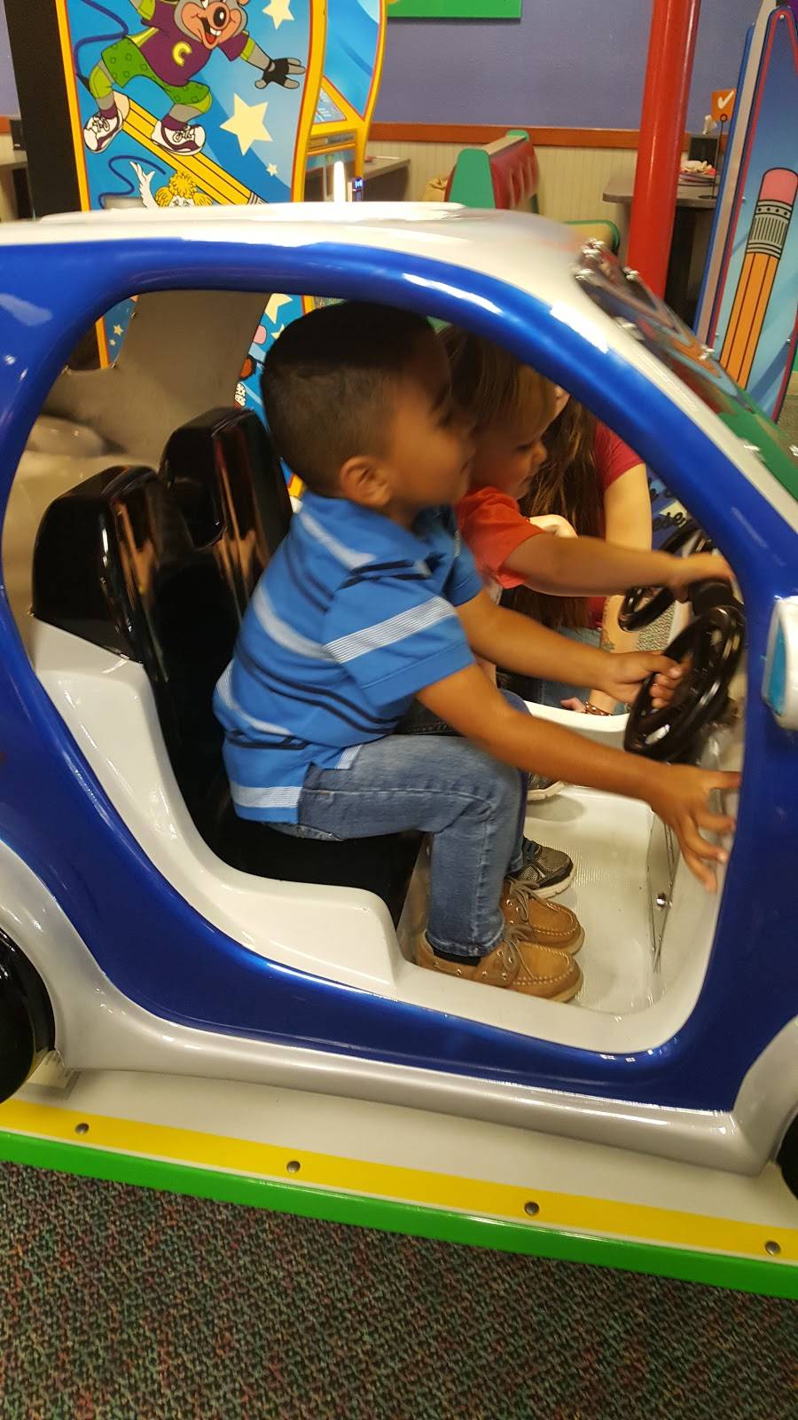 Chuck E. Cheese | restaurant | 22 Northgate Park, Chattanooga, TN 37415, USA | 4238703215 OR +1 423-870-3215