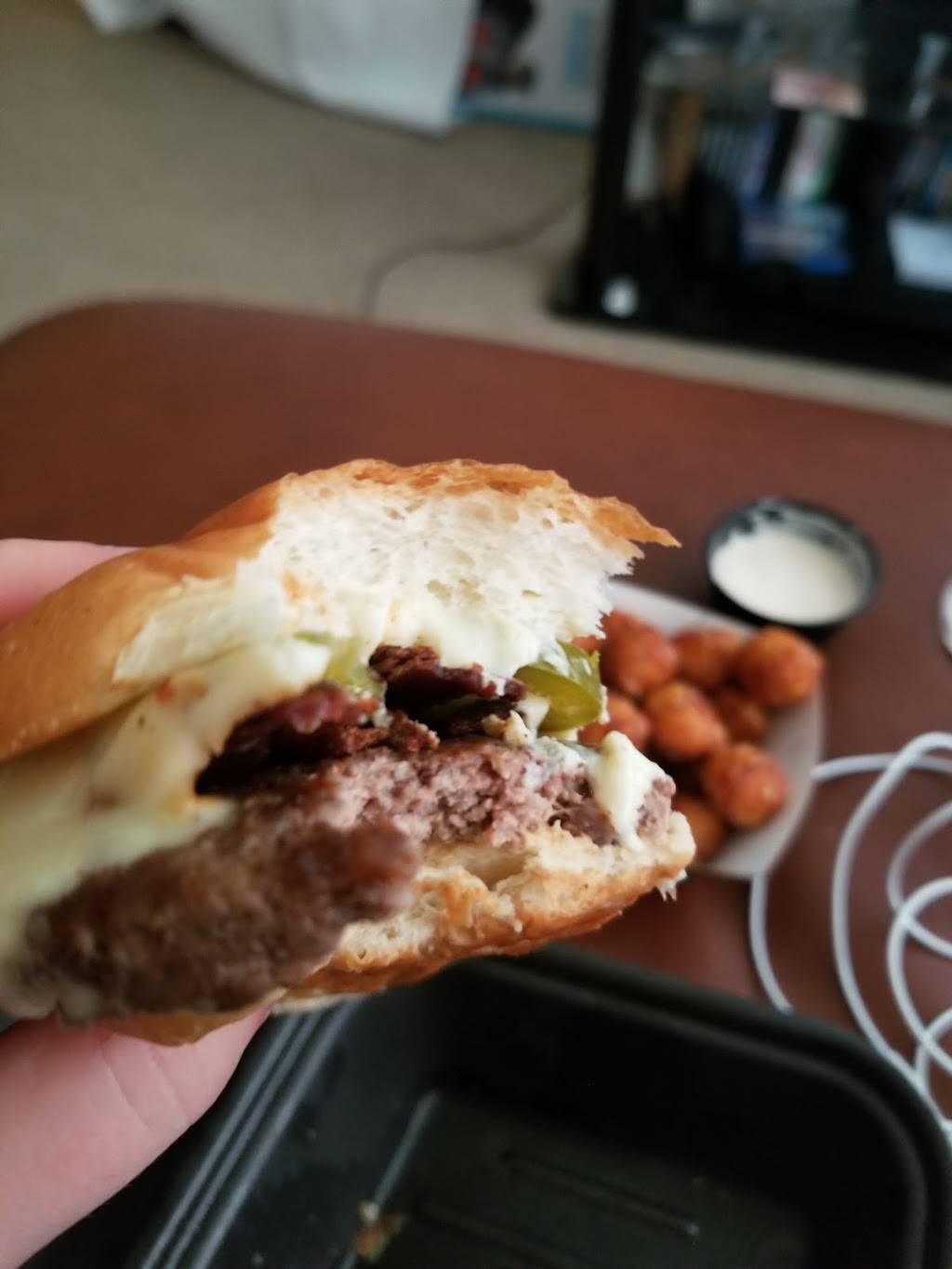 Skyway Grill | restaurant | 56 6th St E #213, St Paul, MN 55101, USA | 6512223990 OR +1 651-222-3990