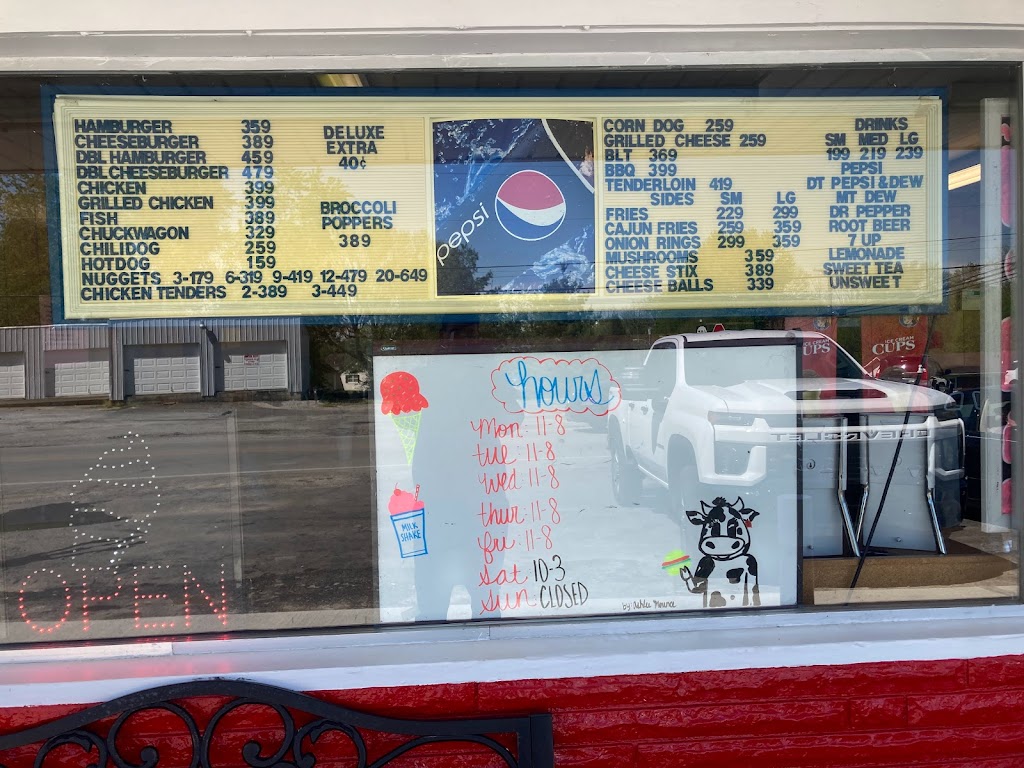 Science Hill Dairy Mart | restaurant | 6611 KY-1247, Science Hill, KY 42553, USA | 6064233329 OR +1 606-423-3329