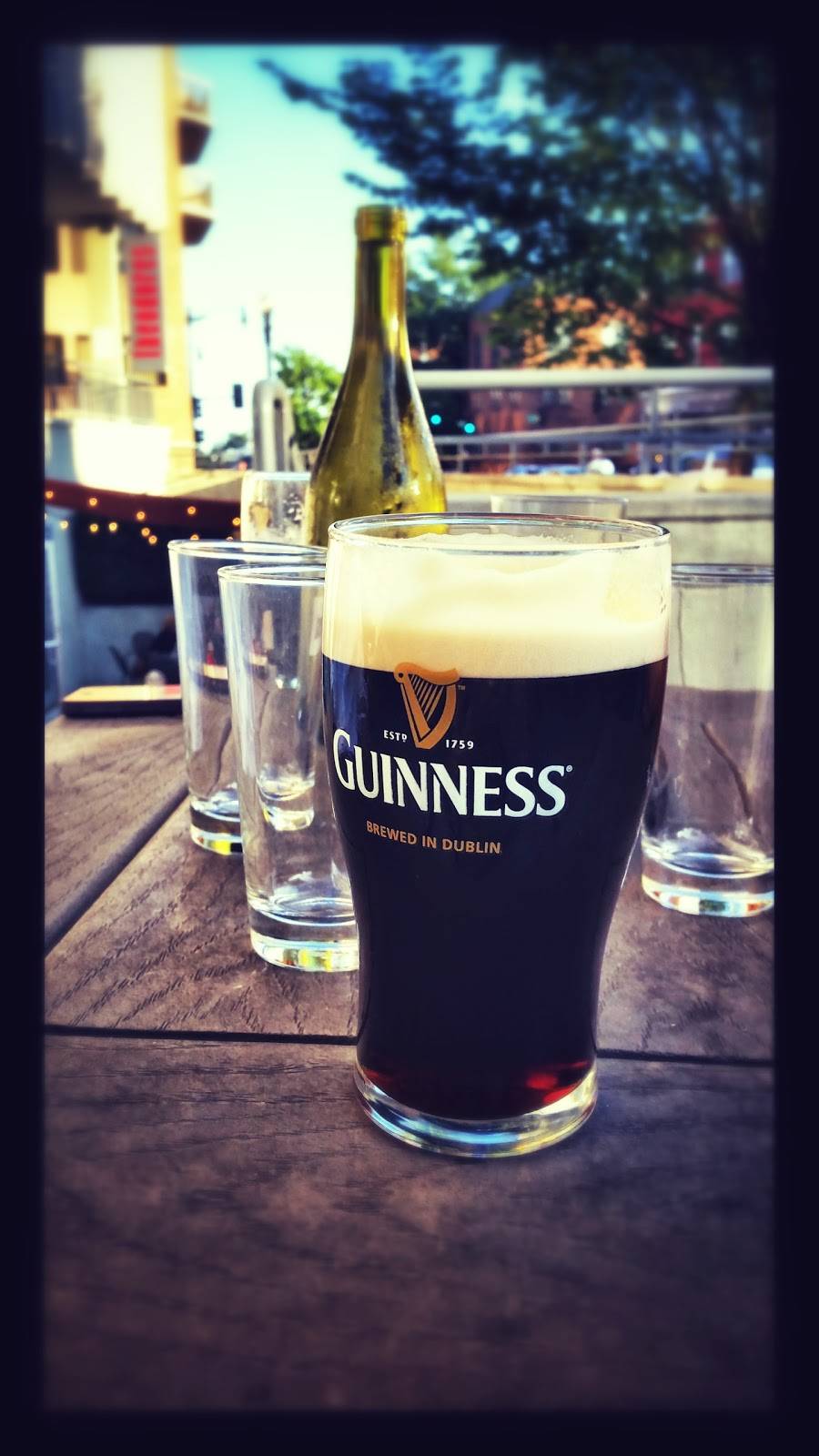 Breadsoda Bar, Deli & Billiards | restaurant | 2233 Wisconsin Ave NW, Washington, DC 20007, USA | 2023337445 OR +1 202-333-7445