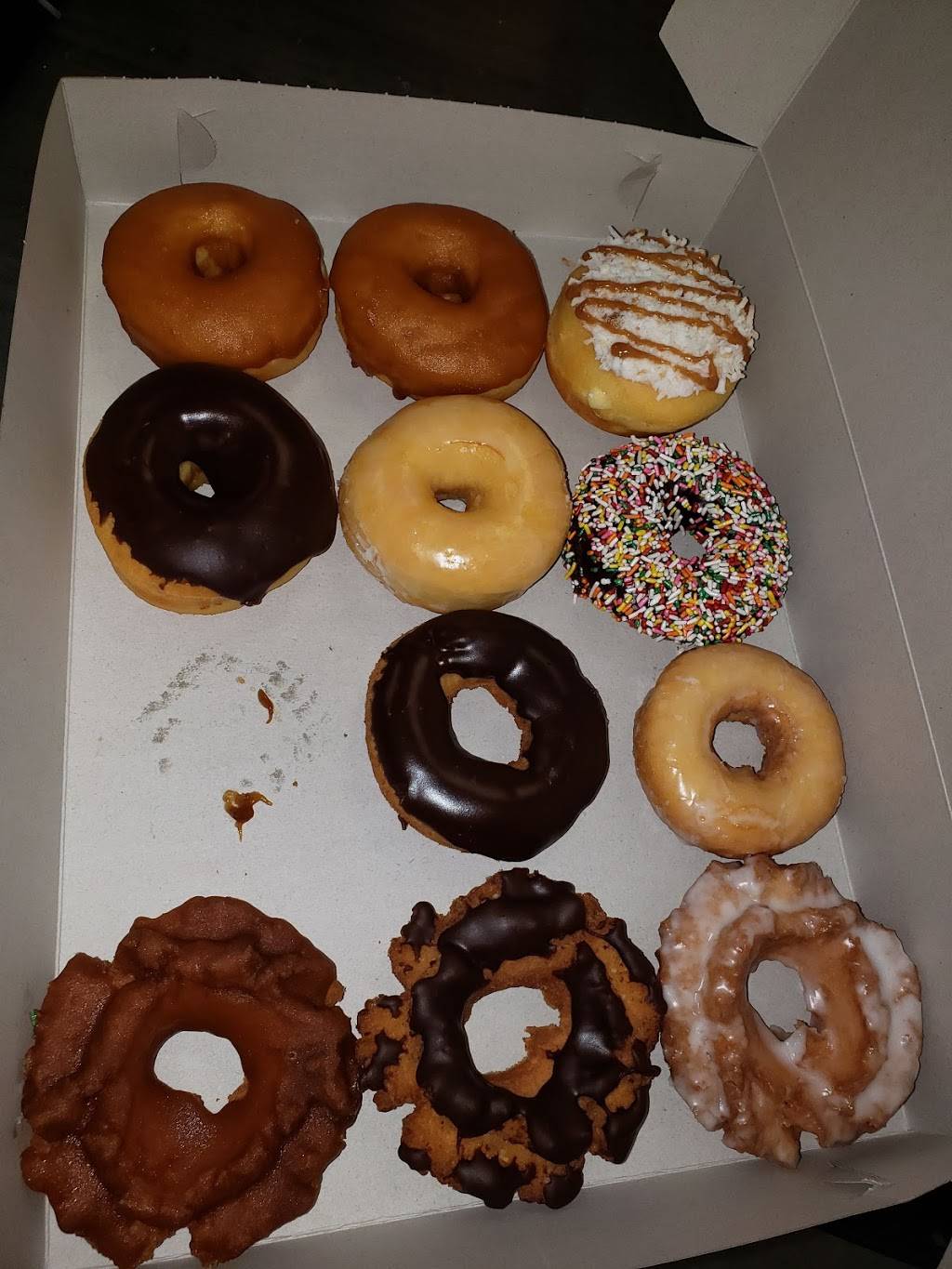 Donut Madness | bakery | 2648 Watt Ave #117, Sacramento, CA 95821, USA | 9164812350 OR +1 916-481-2350