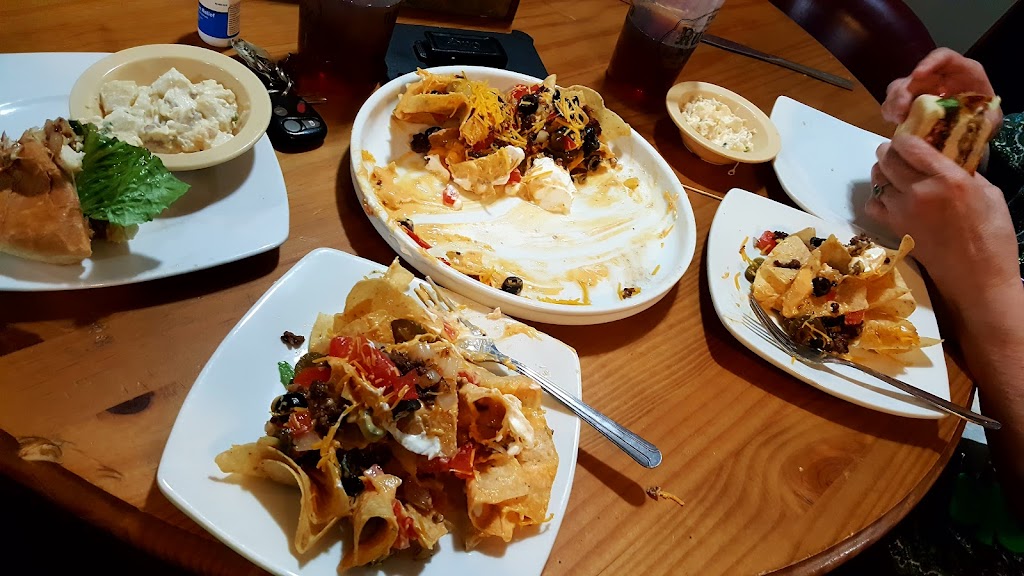 The Rusty Nail | restaurant | 1155 S Washington Ave, Wichita, KS 67211, USA | 3167965900 OR +1 316-796-5900