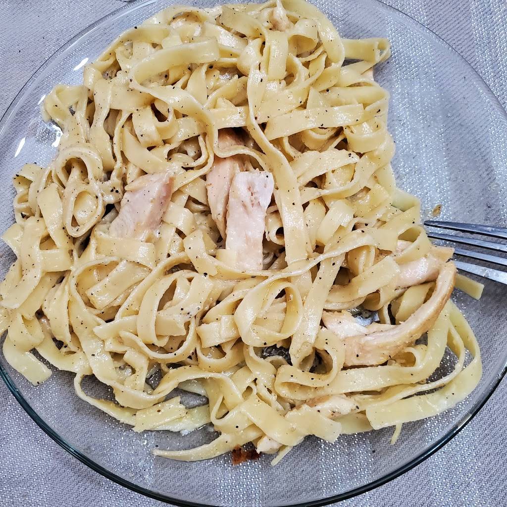 The Lounge | restaurant | 416 Plantation Dr, Lake Jackson, TX 77566, USA | 9792669189 OR +1 979-266-9189