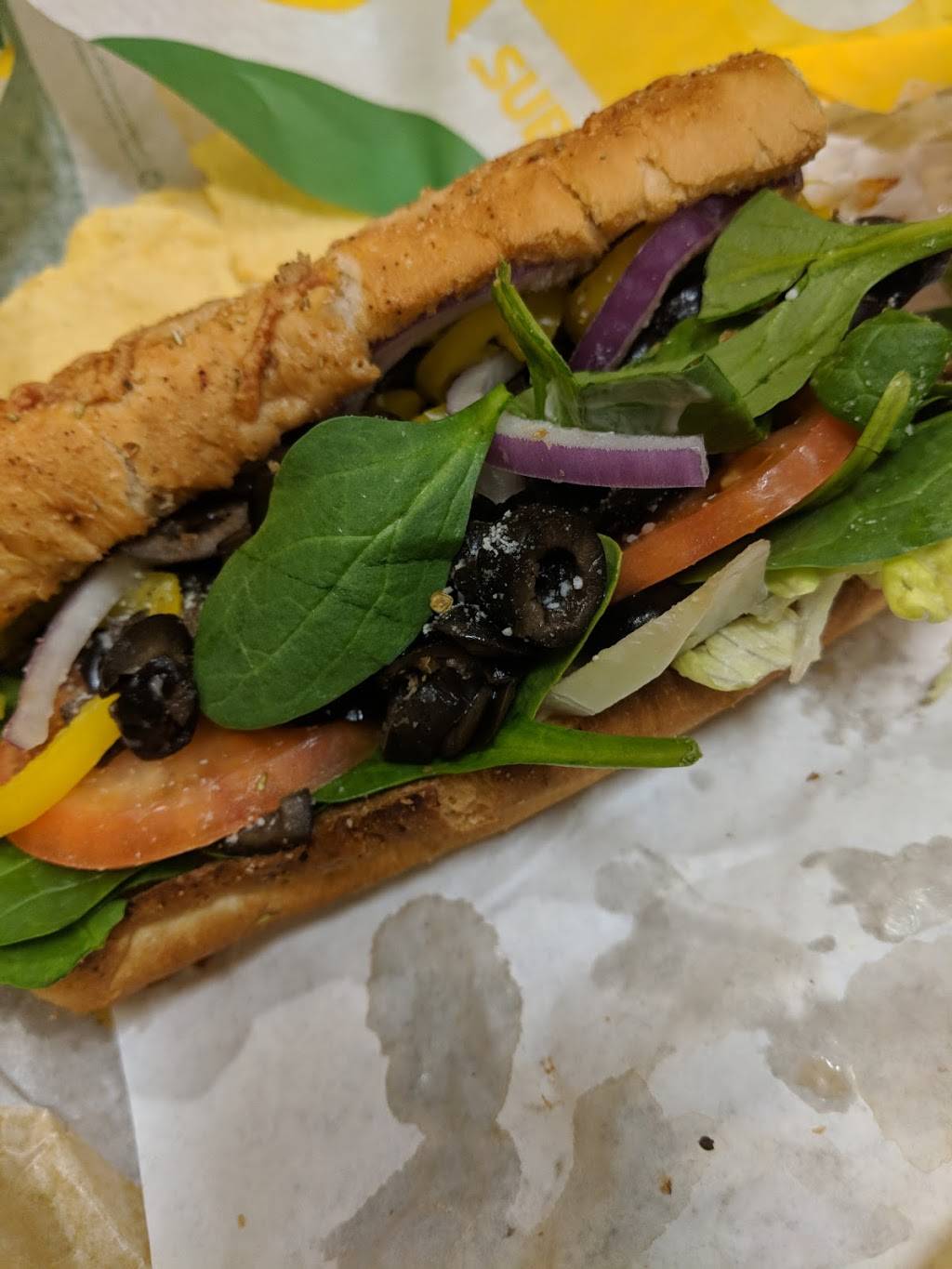 Subway | restaurant | 2550 Mall Rd, Florence, AL 35630, USA | 2567609148 OR +1 256-760-9148