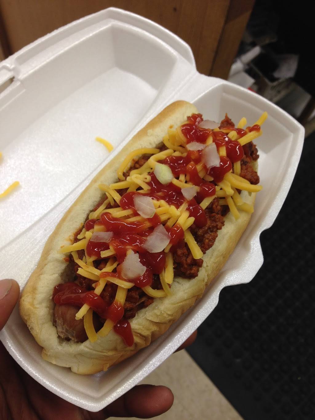 The Mighty Dog Sandwich Shop | restaurant | 4322 Bell Shoals Rd, Valrico, FL 33596, USA | 3174186760 OR +1 317-418-6760