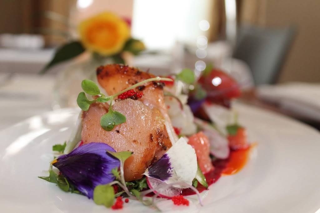 LEtoile Restaurant | restaurant | 22 N Water St, Edgartown, MA 02539, USA | 5086275187 OR +1 508-627-5187