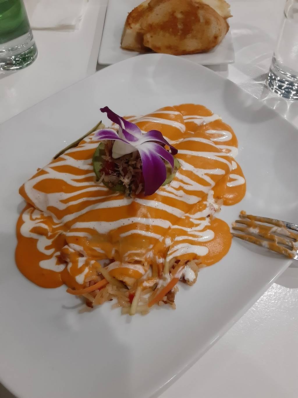 La Palapa del Sabor | restaurant | 118 W Jefferson Blvd, Dallas, TX 75208, USA | 9728637636 OR +1 972-863-7636