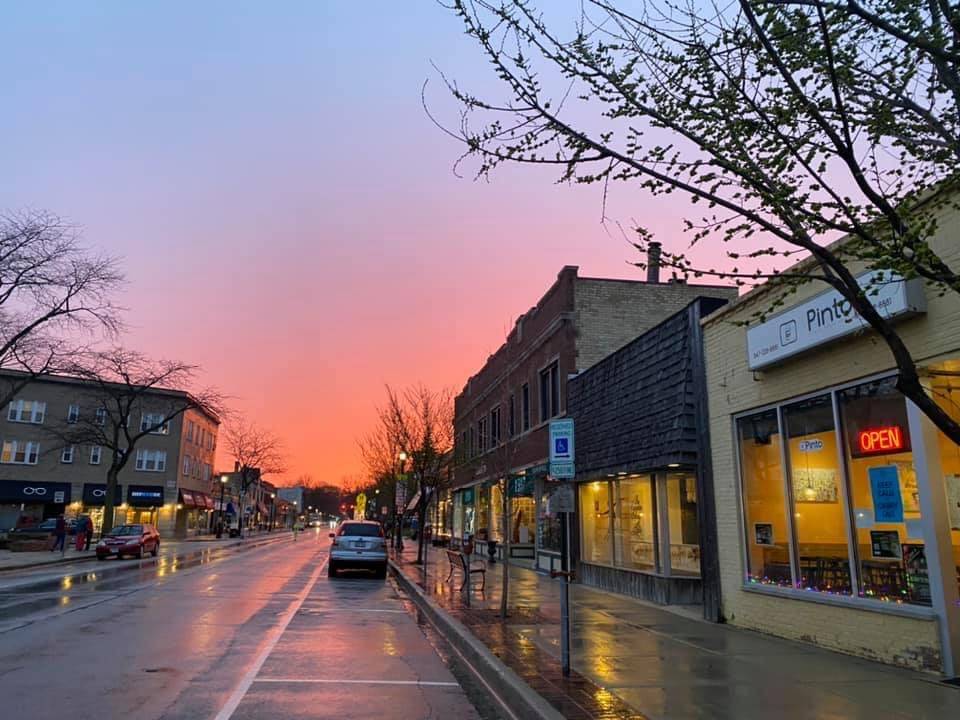 Pinto Thai Evanston | restaurant | 1931 Central St, Evanston, IL 60201, USA | 8473288881 OR +1 847-328-8881