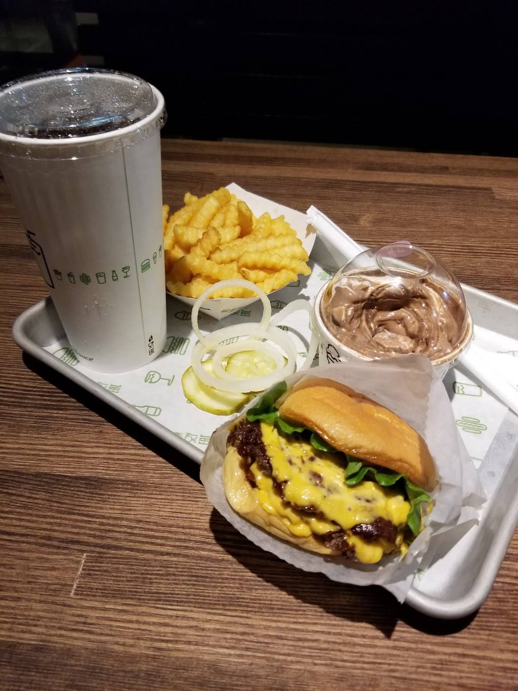 Shake Shack | restaurant | 6025 Royal Ln #305, Dallas, TX 75230, USA | 4694452240 OR +1 469-445-2240