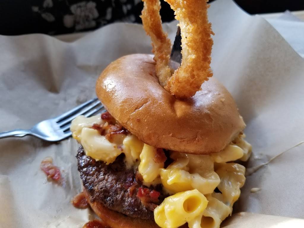 GRUB BURGER BAR | restaurant | 13815 Whittier Blvd, Whittier, CA 90605, USA | 5627817878 OR +1 562-781-7878