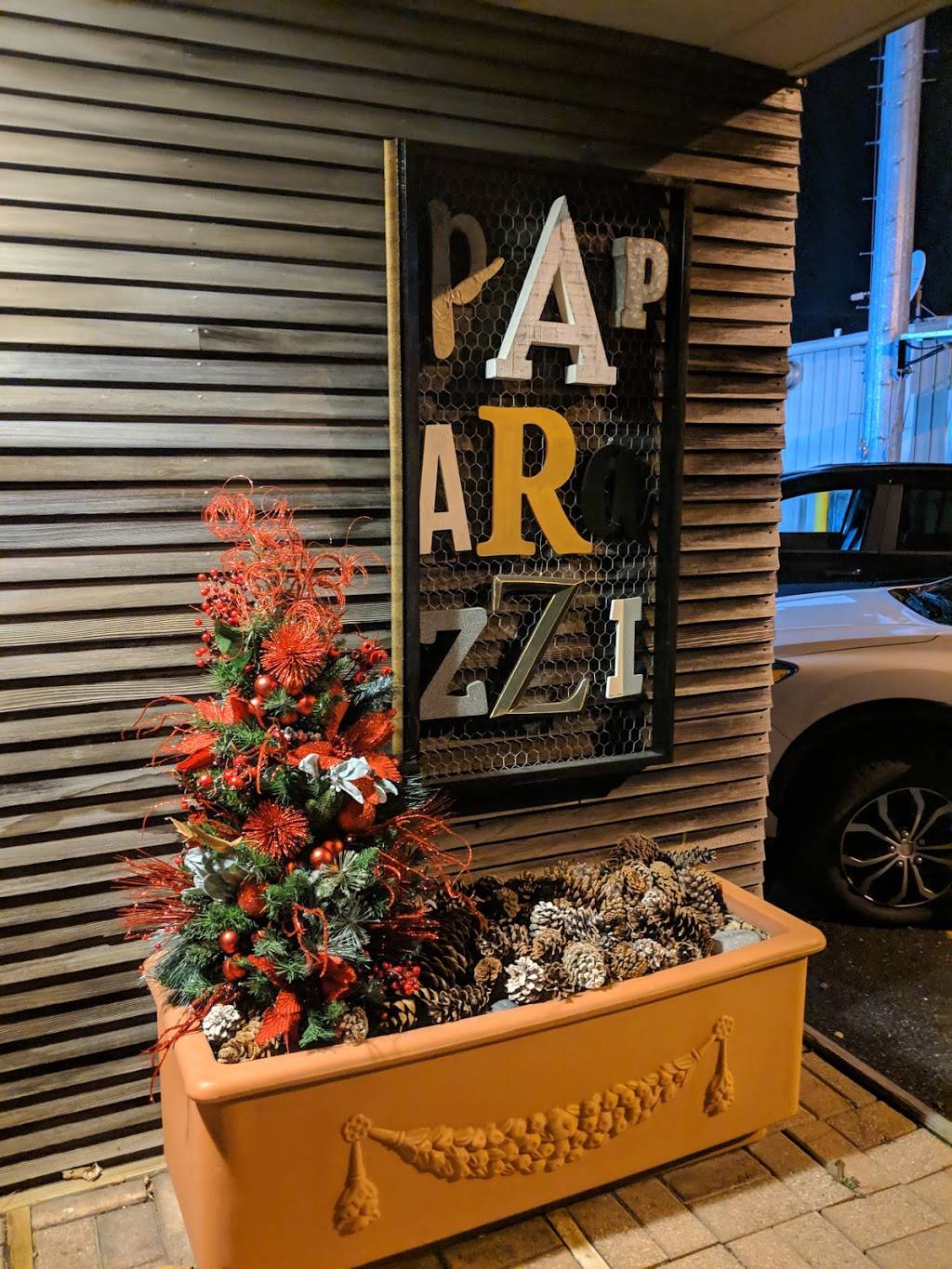 Paparazzi | restaurant | 4315 N Voss St, Peoria Heights, IL 61616, USA | 3096825205 OR +1 309-682-5205