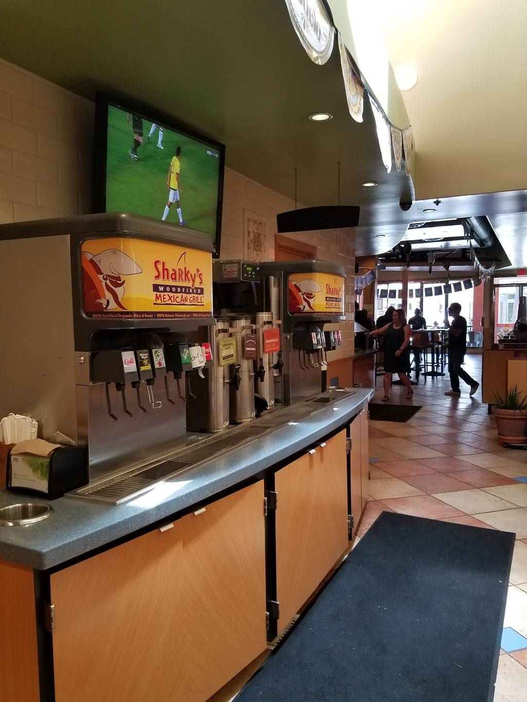 Sharkys Woodfired Mexican Grill | restaurant | 435 N Beverly Dr, Beverly Hills, CA 90210, USA | 3108580202 OR +1 310-858-0202