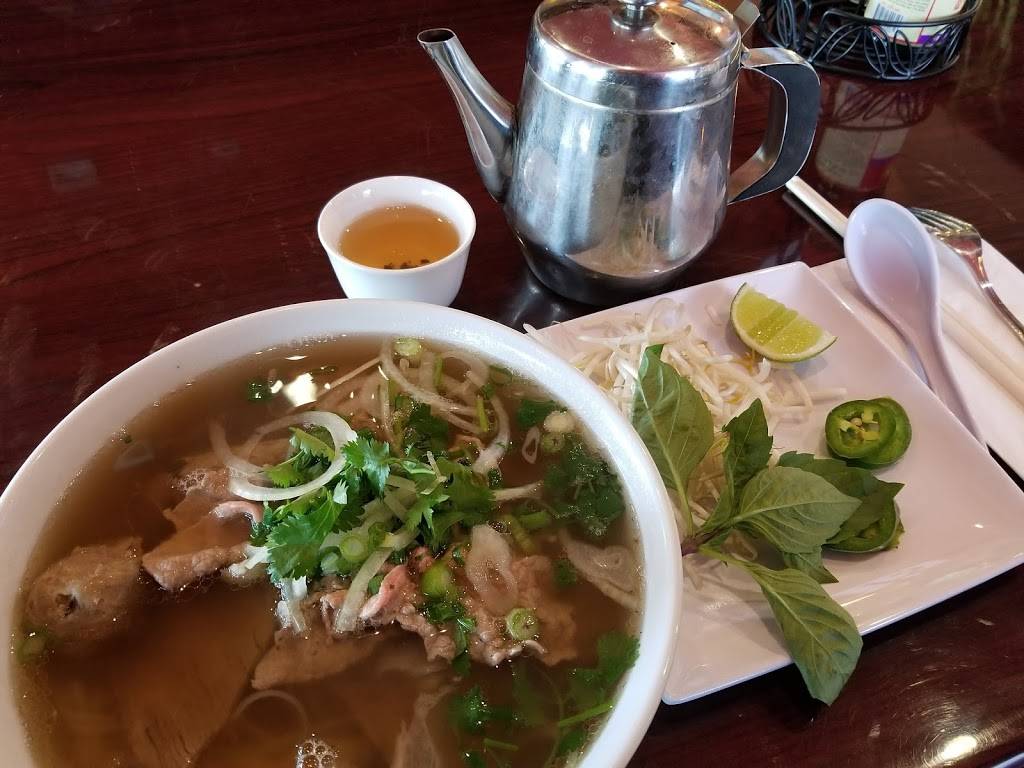 Pho Express | restaurant | 241 Three Springs Dr, Weirton, WV 26062, USA | 6813283048 OR +1 681-328-3048