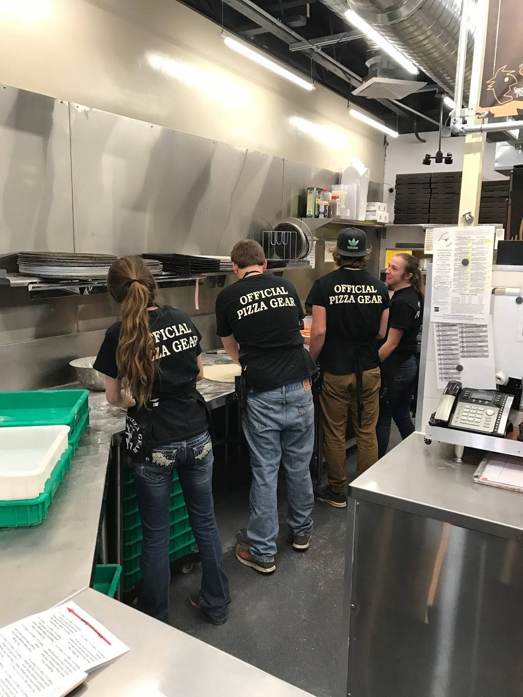 Sparkys Pizza | restaurant | 212 OR-224, Estacada, OR 97023, USA | 5036305522 OR +1 503-630-5522