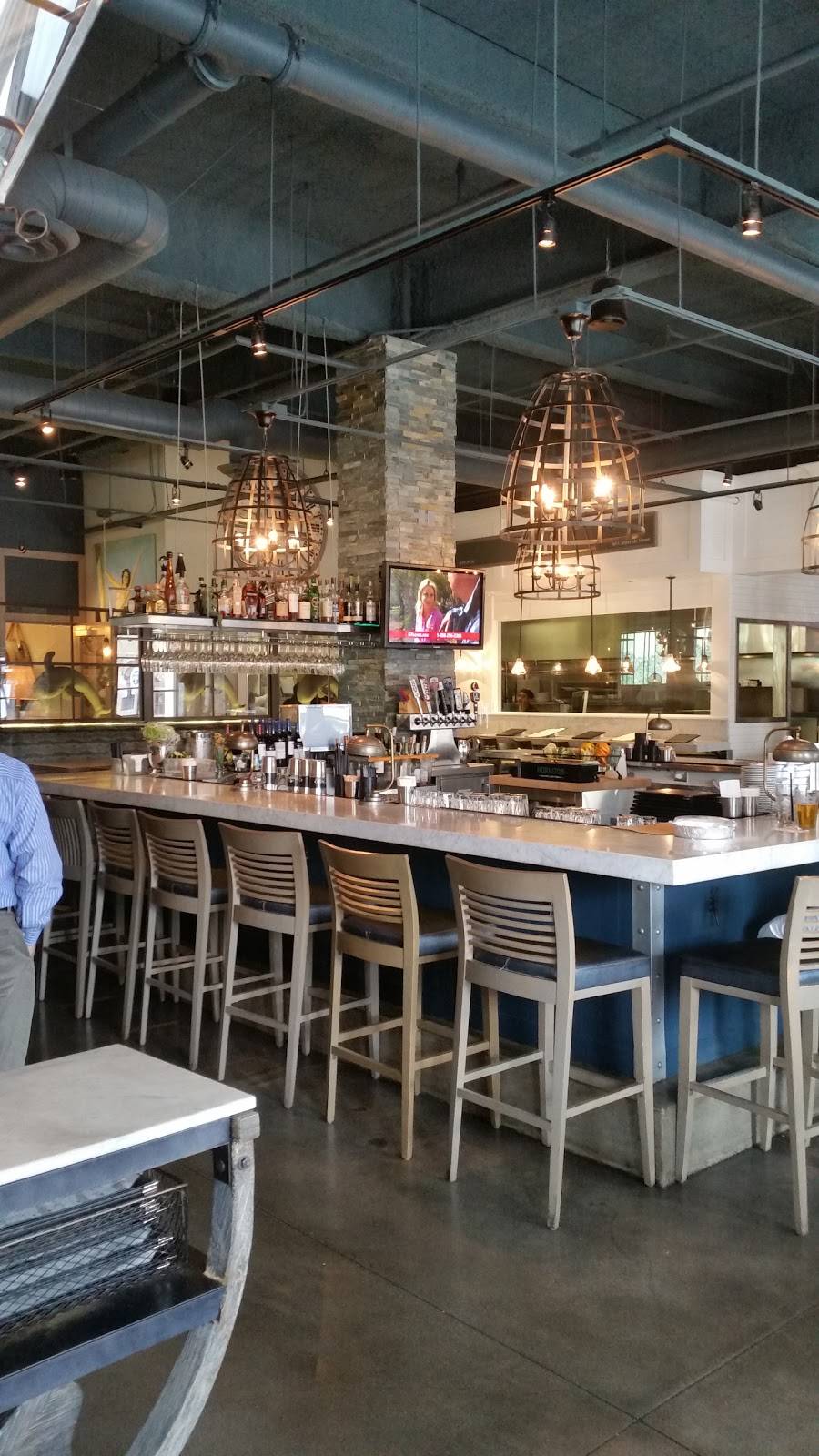 Lure Fish House | restaurant | 60 S California St, Ventura, CA 93001, USA | 8055674400 OR +1 805-567-4400