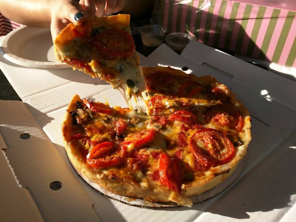 Lou Malnatis Pizzeria | meal delivery | 1520 N Damen Ave, Chicago, IL 60622, USA | 7733952400 OR +1 773-395-2400