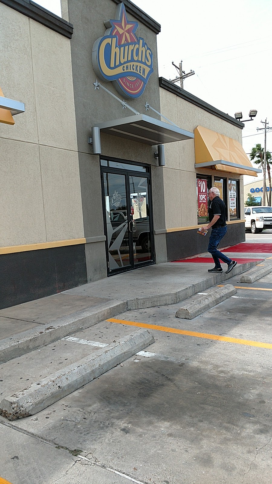 Churchs Texas Chicken | restaurant | 1607 S McColl Rd, Edinburg, TX 78539, USA | 9563803948 OR +1 956-380-3948