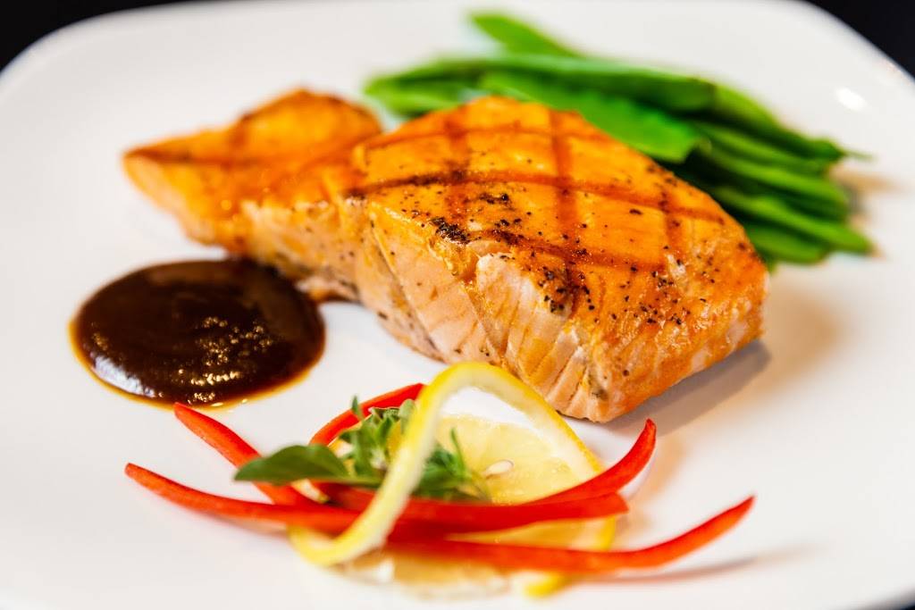 Marinos American Eatery | restaurant | 106 W Point Dr Suites 9-10, Greensburg, PA 15601, USA | 7242165735 OR +1 724-216-5735