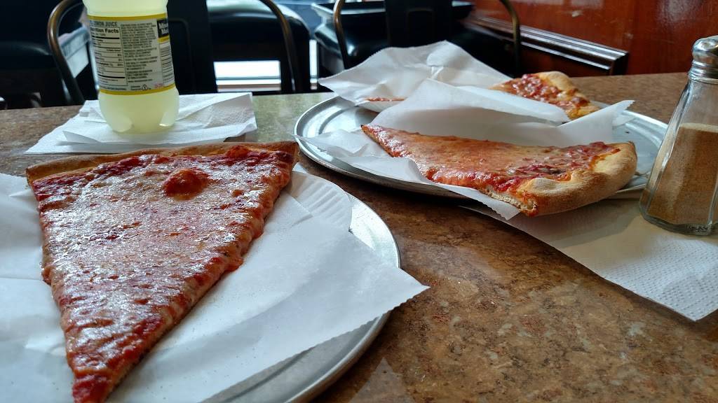 Carmines Pizzeria | meal delivery | 358 Graham Ave, Brooklyn, NY 11211, USA | 7187829659 OR +1 718-782-9659