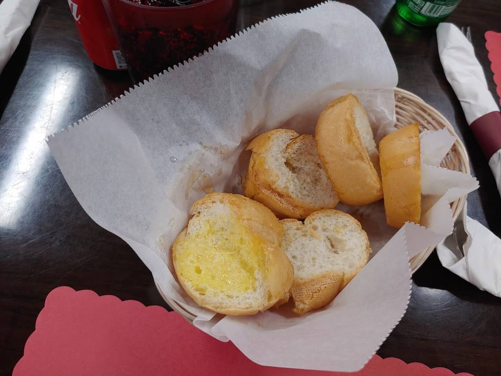 El Chalet Restaurant | restaurant | 11500 NW South River Dr, Medley, FL 33178, USA | 7869535125 OR +1 786-953-5125