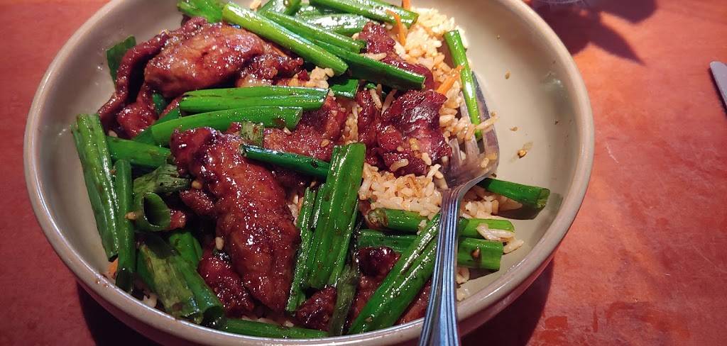 P.F. Changs | restaurant | 2361 Fountain Square Dr, Lombard, IL 60148, USA | 6306529977 OR +1 630-652-9977