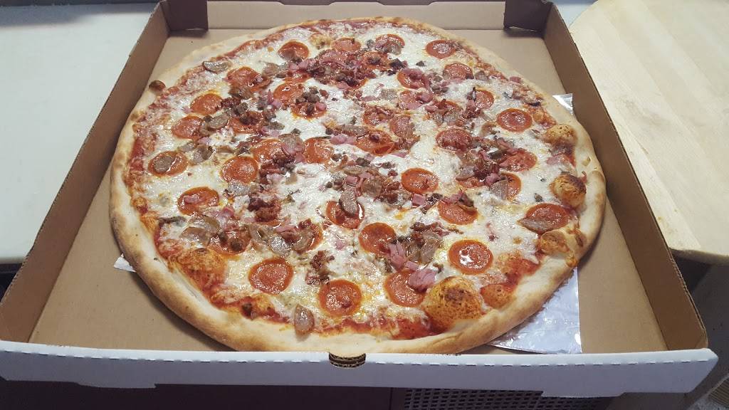 Dough Boys NY Style Pizzeria | restaurant | 2696 Beaver Run Blvd # E, Myrtle Beach, SC 29575, USA | 8436509949 OR +1 843-650-9949