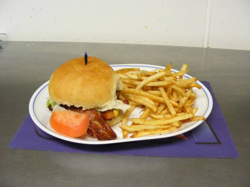 Hill House Restaurant | restaurant | 3198 W Pittsburg Rd, New Castle, PA 16101, USA | 7246524401 OR +1 724-652-4401