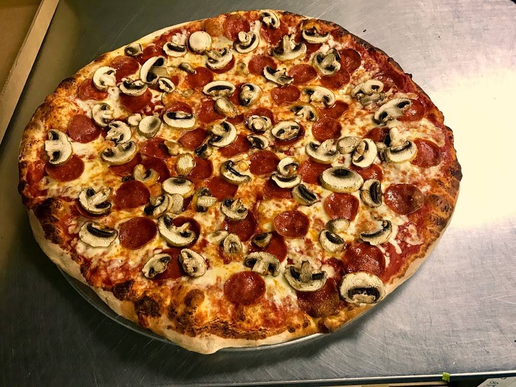 Silvios Pizzeria | restaurant | 256 Salem Rd, Billerica, MA 01821, USA | 9786673361 OR +1 978-667-3361